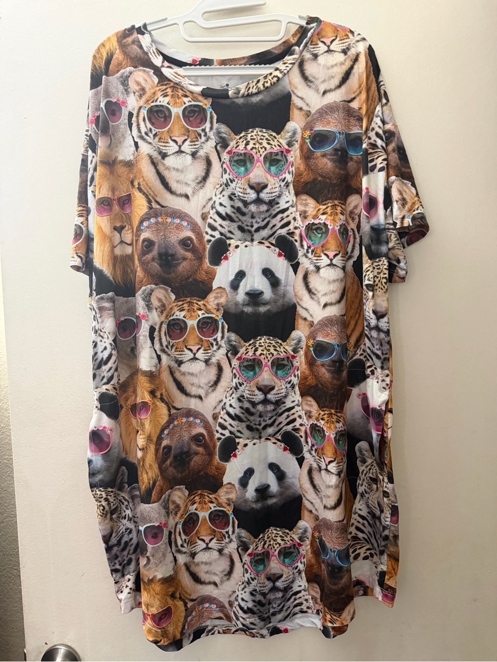 Secret Treasures Animal Sunglasses Sleep Shirt L/XL Sloth Panda Tiger Lounge Te